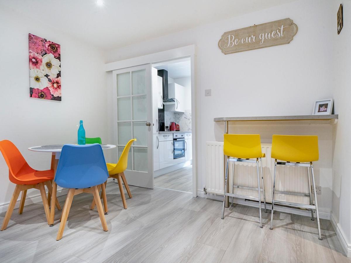 Pass The Keys - Bright & Airy 2Br 2Bath Apt In Perfect Location Belfast Esterno foto