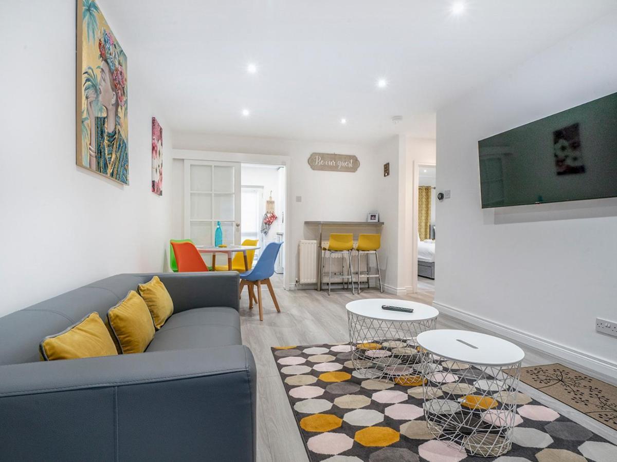 Pass The Keys - Bright & Airy 2Br 2Bath Apt In Perfect Location Belfast Esterno foto